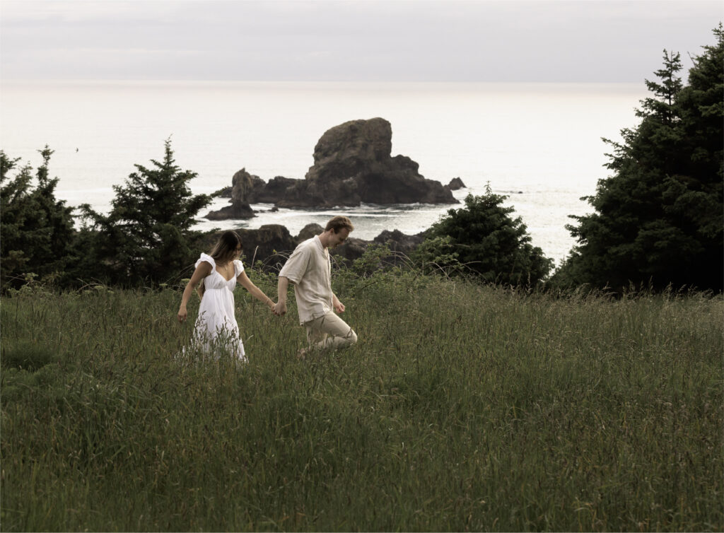 A photo of a couple eloping in Ecola state park in Oregon. Photo taken by Kollar photography. Arizona Elopement Photographer 